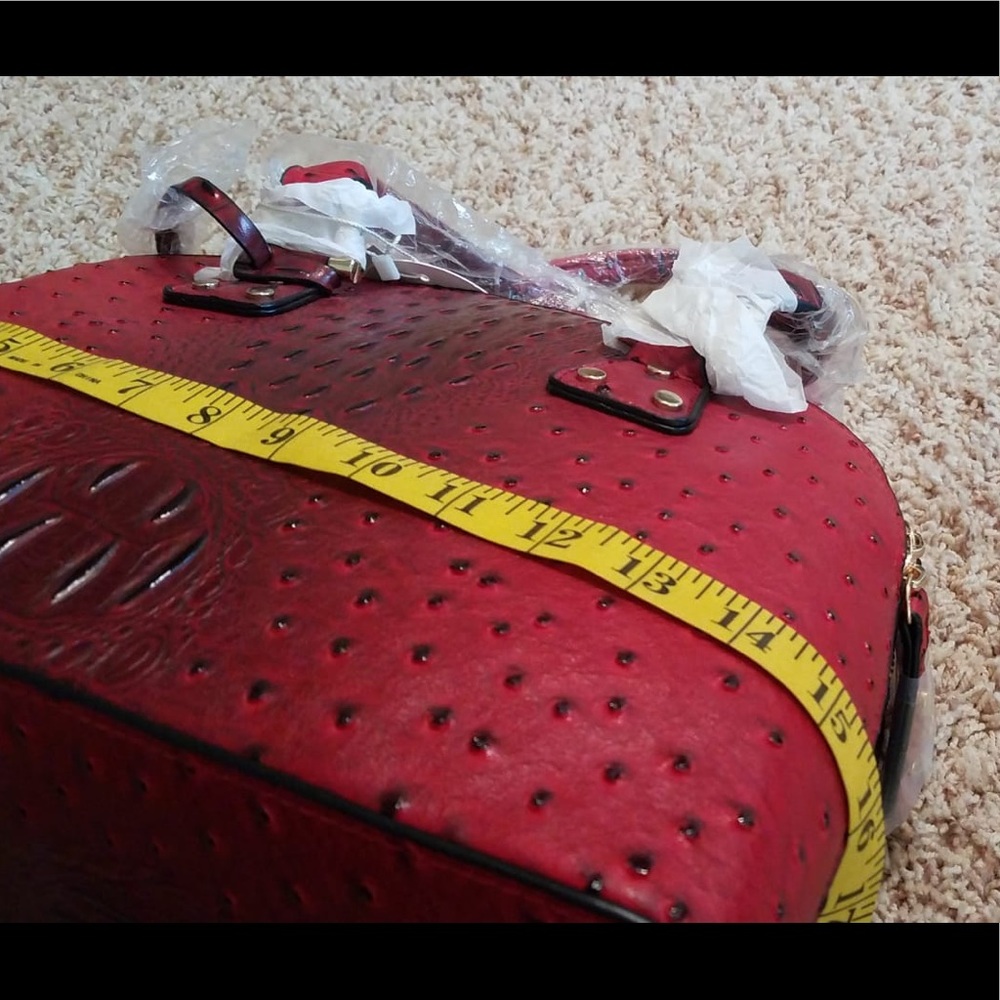 Red Handbag - Picture 4 of 5